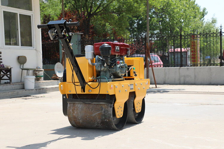 為什么小型壓路機(jī)會漏油？該如何解決？